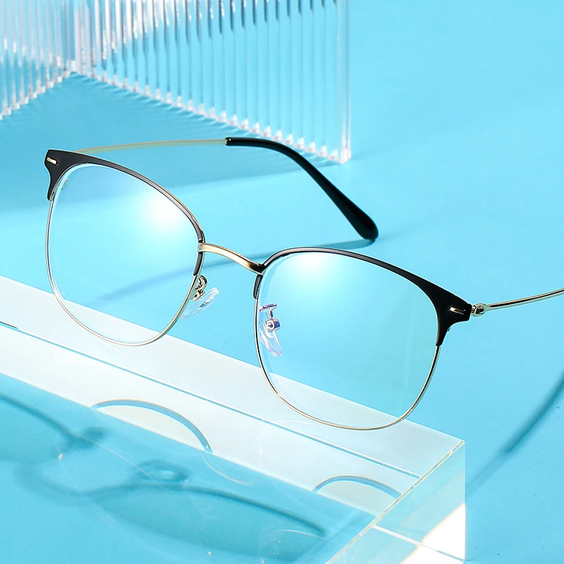 Photochromic Myopic Glasses Photosensitive Anti-glare Change Color Lens Anti Blue light  Prescription  Glasses