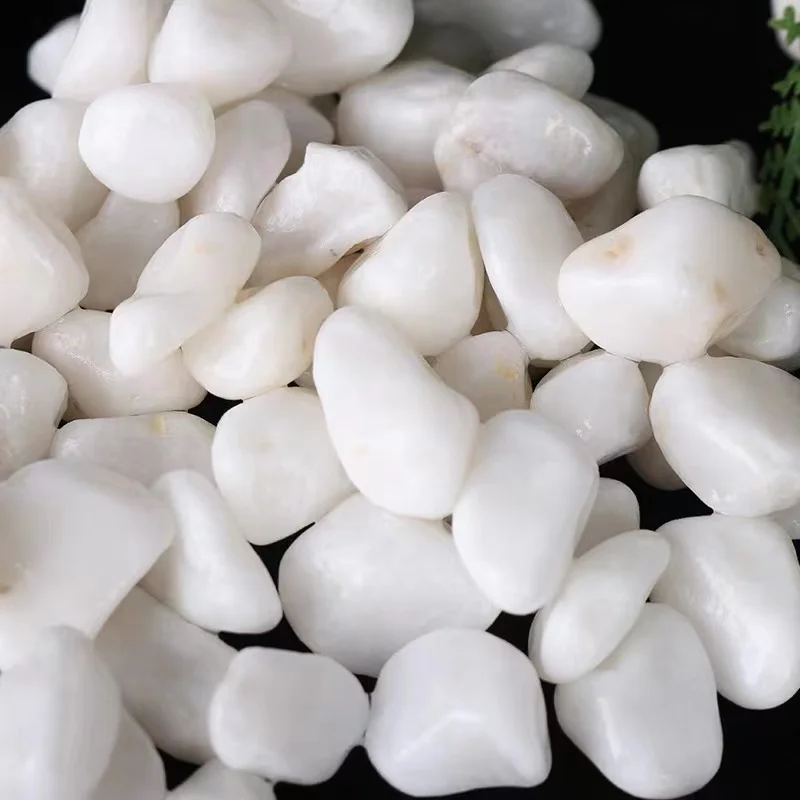 
2021 popular colored flat pebbles Natural stone paving Decorative high polished pebbles 