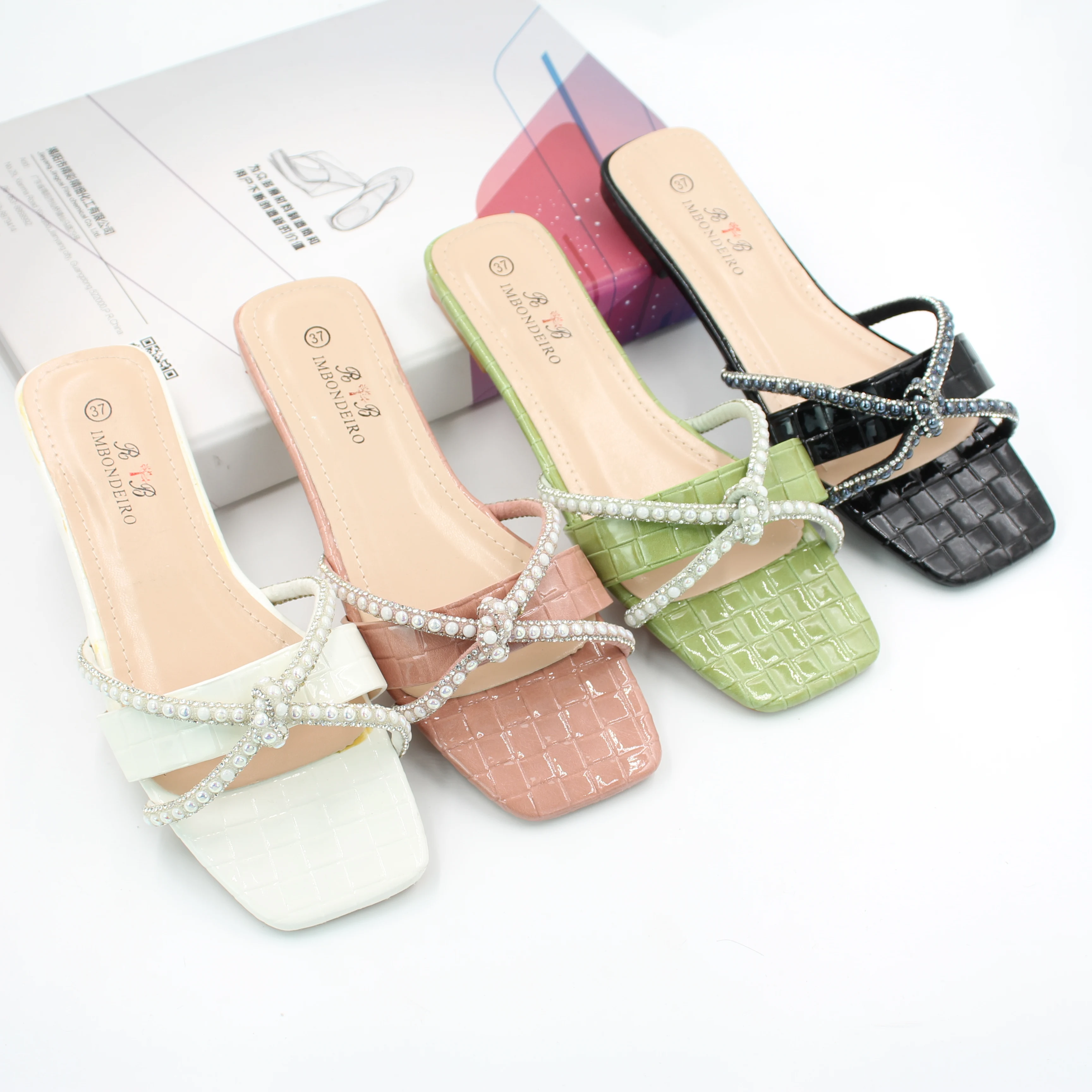 new fashion wholesale sandals high quality open toe flat low heel shoes woman slippers