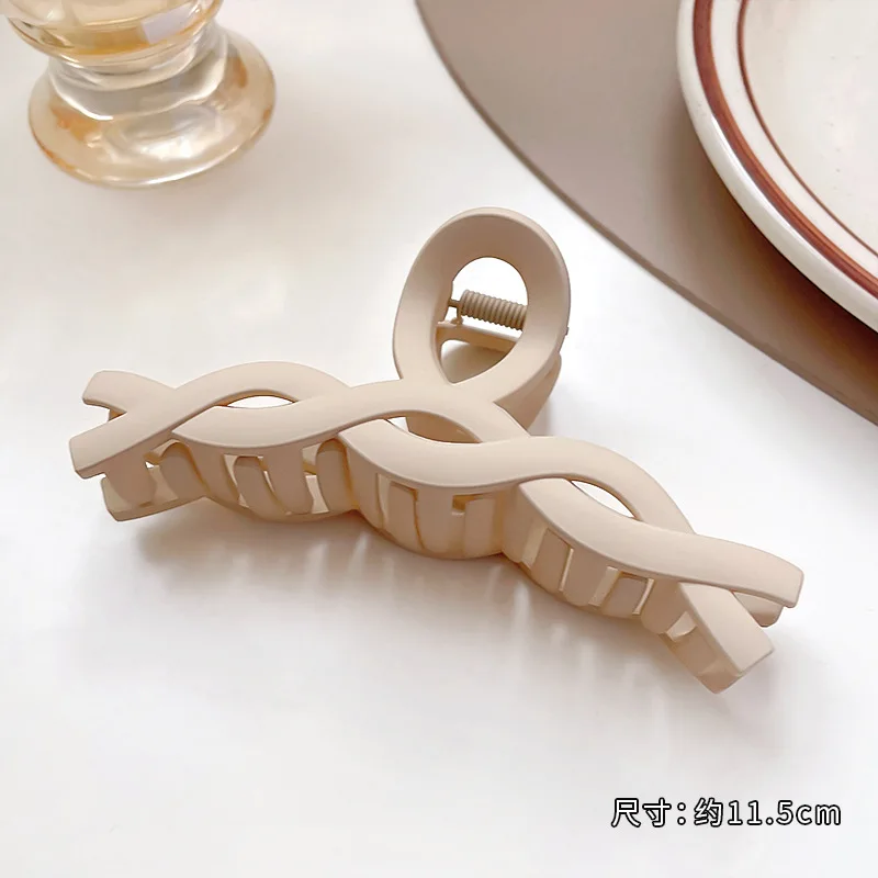 New Design Fashion Solid Colors Elegant Geometric Flower Hair Claw Clips Big Matte Hair Claw Clamps