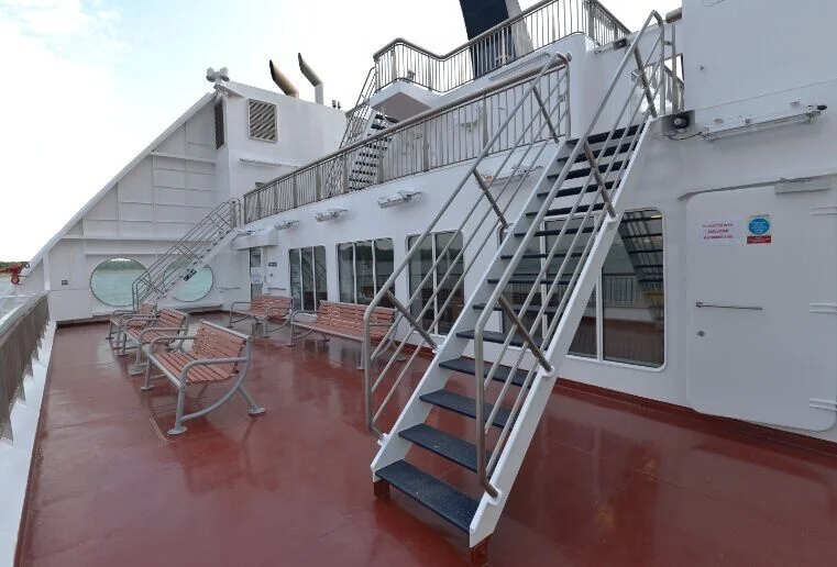 Custom Ship Seating Bench Outdoor Garden Furniture Patio Picnic Bench WPC Plastic Wood Seat Outdoor Bench