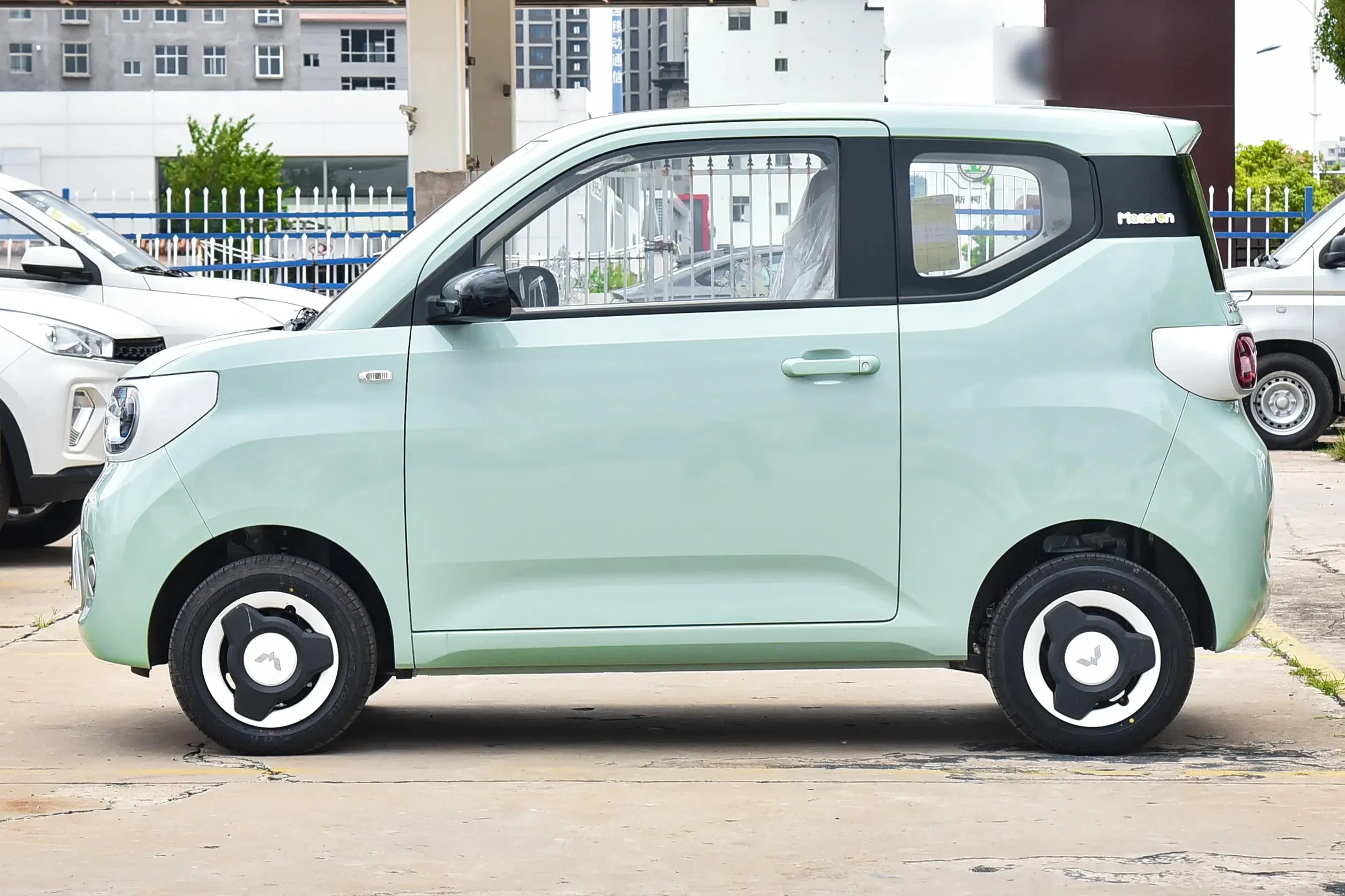 2024  wulingCamry 2.0G Auto New Condition Electric Used Car Taxi Driving Left Steering Automatic Gear Box Directly Stocked China