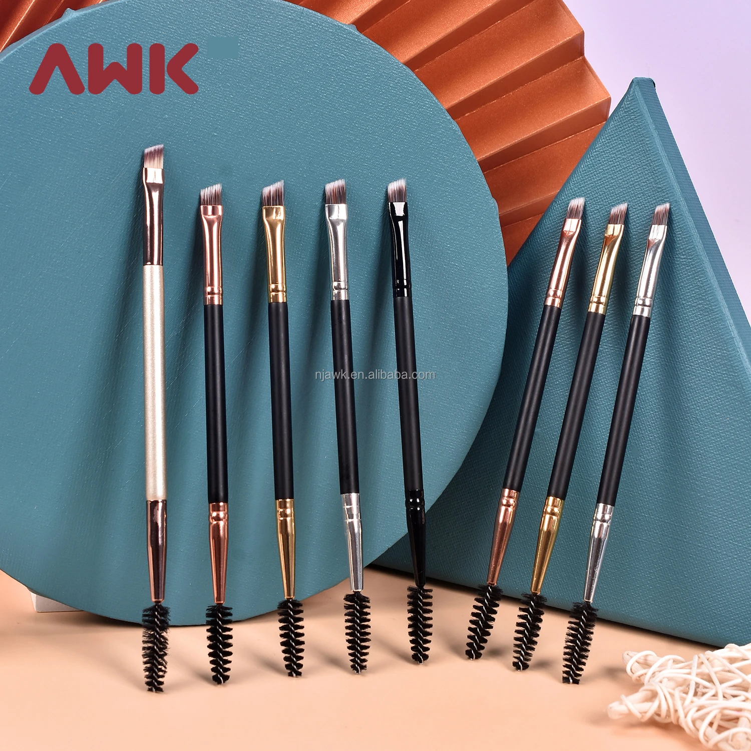 AWK Hot Selling 2024 Eco-friendly Pink Black Wood Double Head Makeup Brush Double Headed Eyebrow Tinting Screw Brush