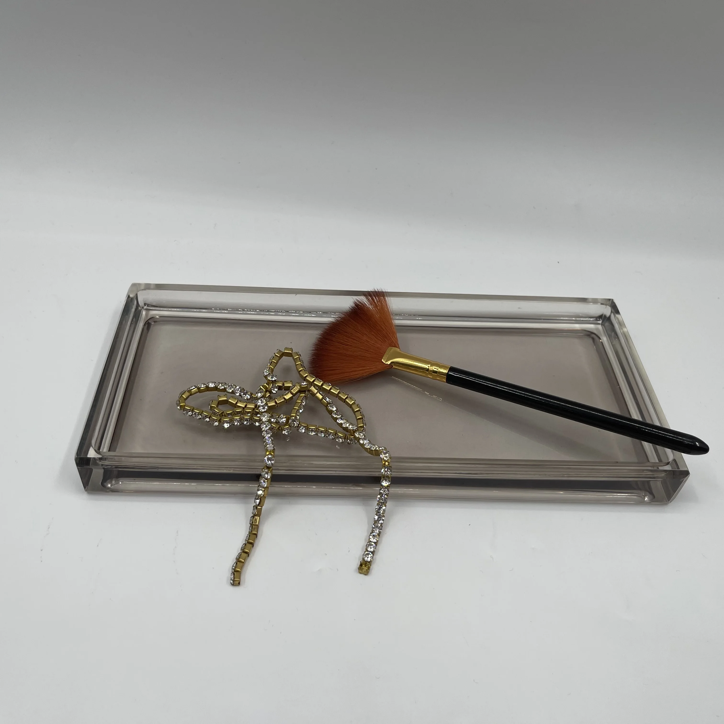 Amazon Hot Selling Bathroom Accessories sets tooth paste dispenser