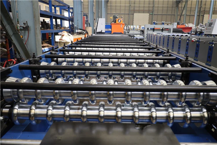 Good Quality Roll Forming Machine For Making Roof Panels good Price Roll Forming Machine For Making Roof Sheets Manufacturer
