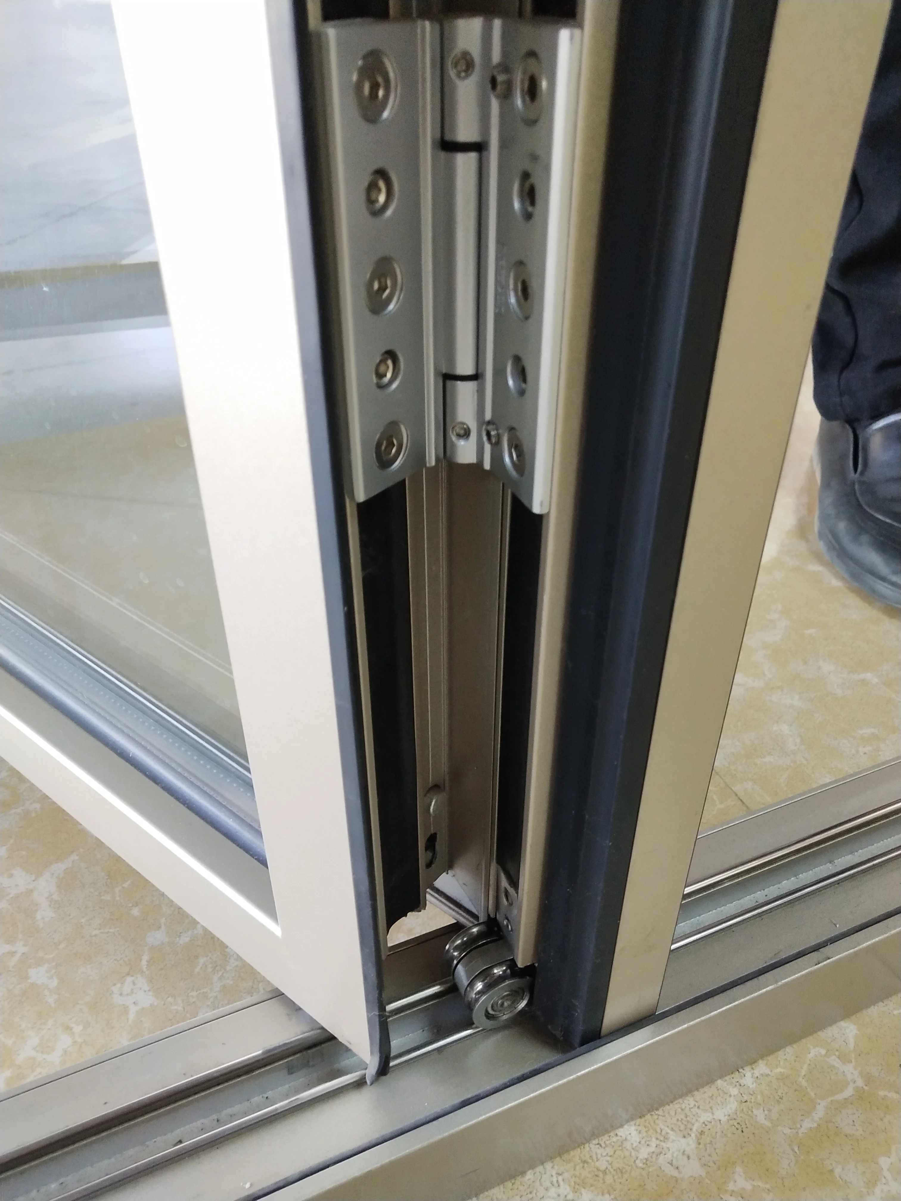 3 Panel Aluminium Folding External Door  Factory Price Minimalist Interior Folding Doors