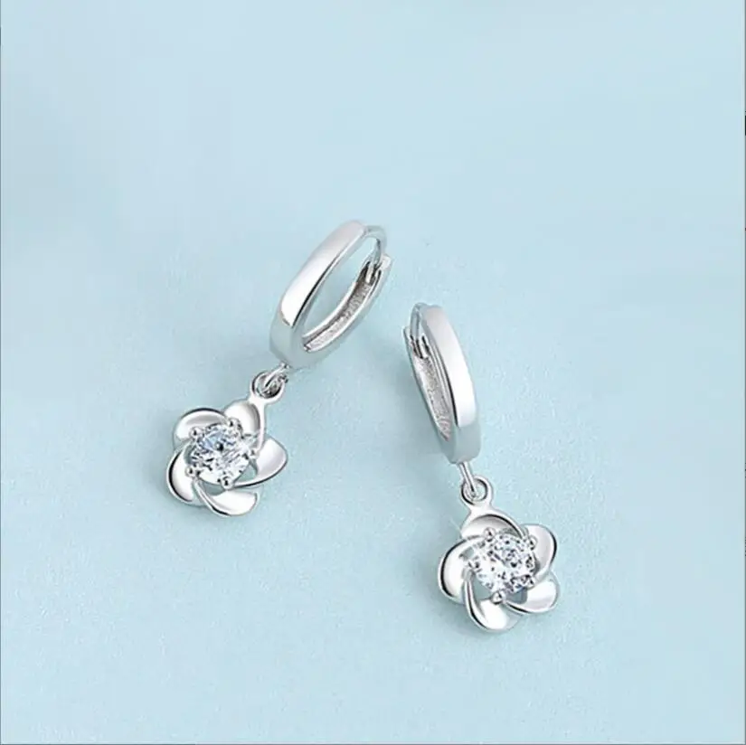 2021 last design of shaking teardrop earring jewelry