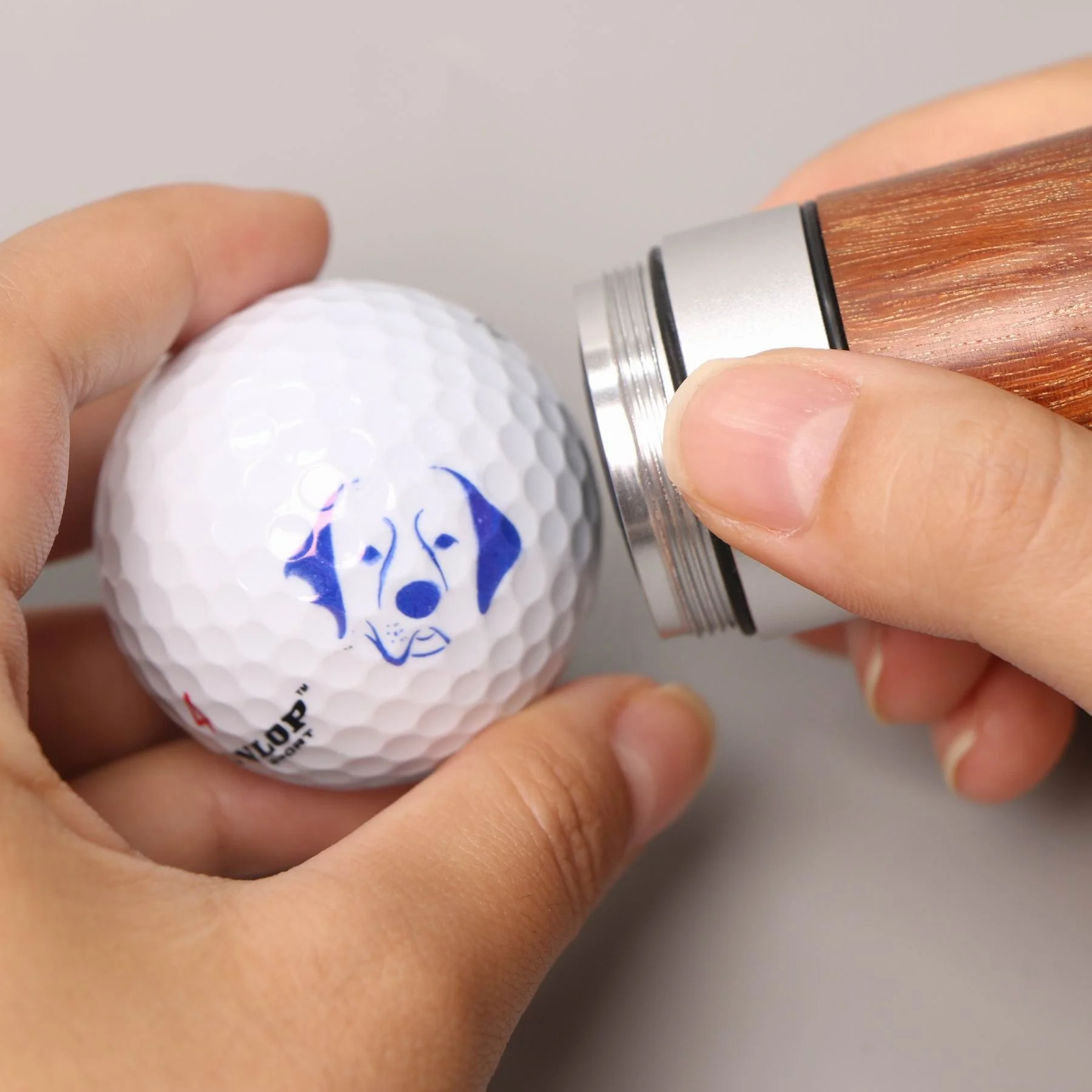 Customized round rosewood golf ball stamper dia.20mm golf accessories