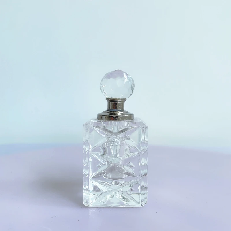 Wholesale new fashion 3ml square round crystal clear glass luxury essential oil perfume bottle for decoration and gifts
