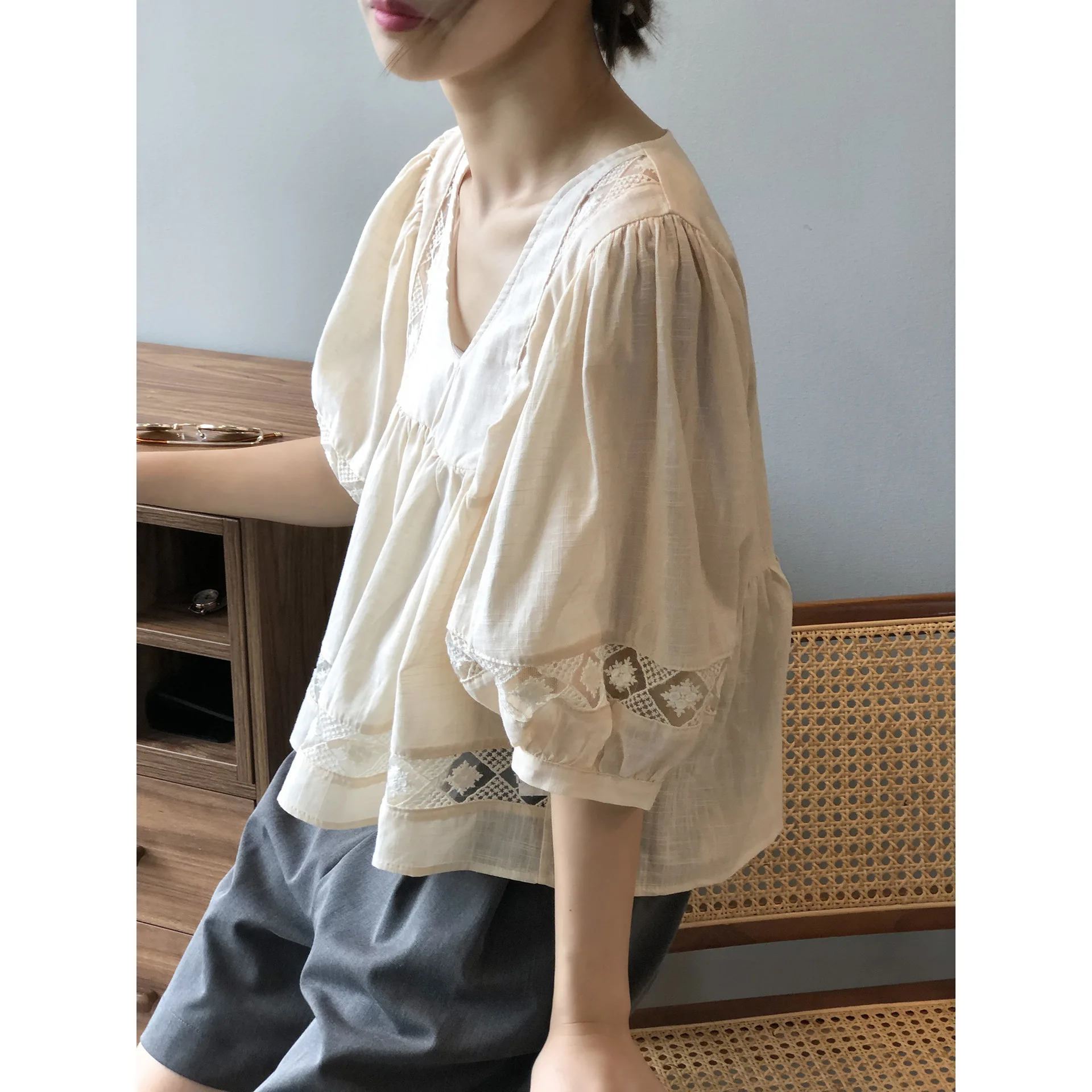 BL830018 korea style fashion vintage puff sleeve lace patchwork v neck summer women shirts blouses and tops