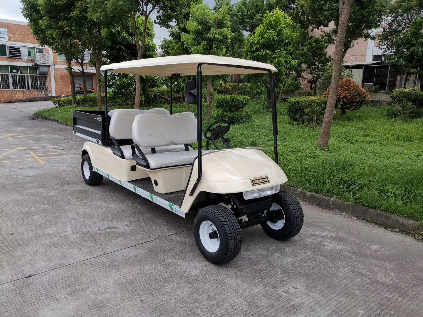 electric 4 seater mini  48v vintage golf buggy with rear cargo box  golf carts