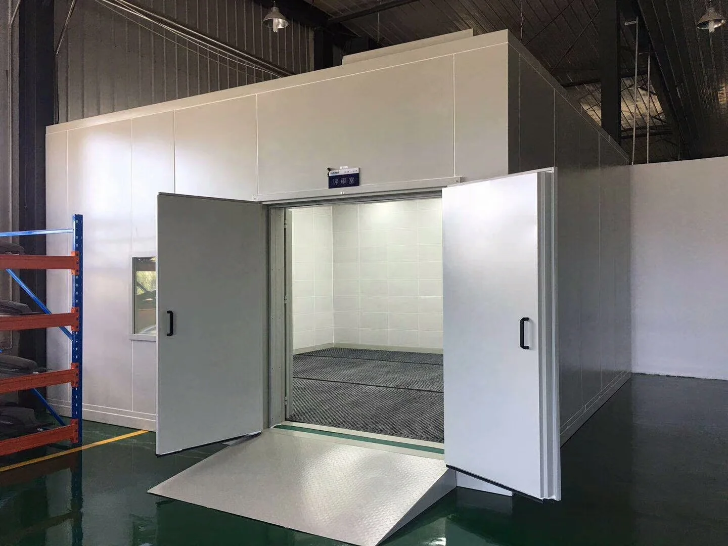 Jinghuan soundproof professional acoustic test custom multifunctional Sound insulation room