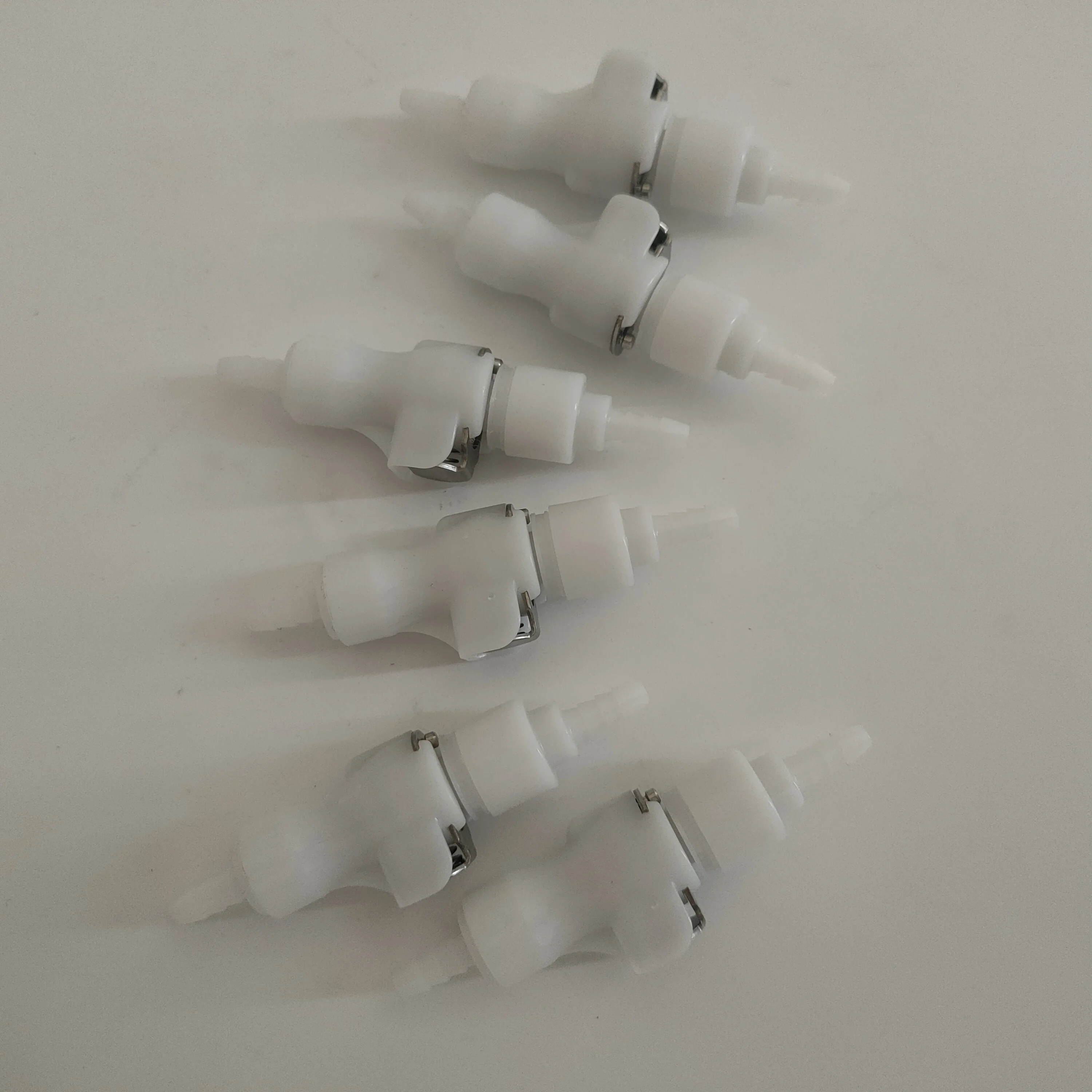 Hot Sale PP PVDF Material IMD1602HB 1/8' hose barb inserts shut off pom body male Socket coupling plastic quick couping