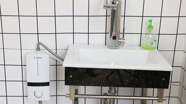 vertically wall mounted installation slim type hot alibaba water heater tankless ELECTRIC WATER HEATER