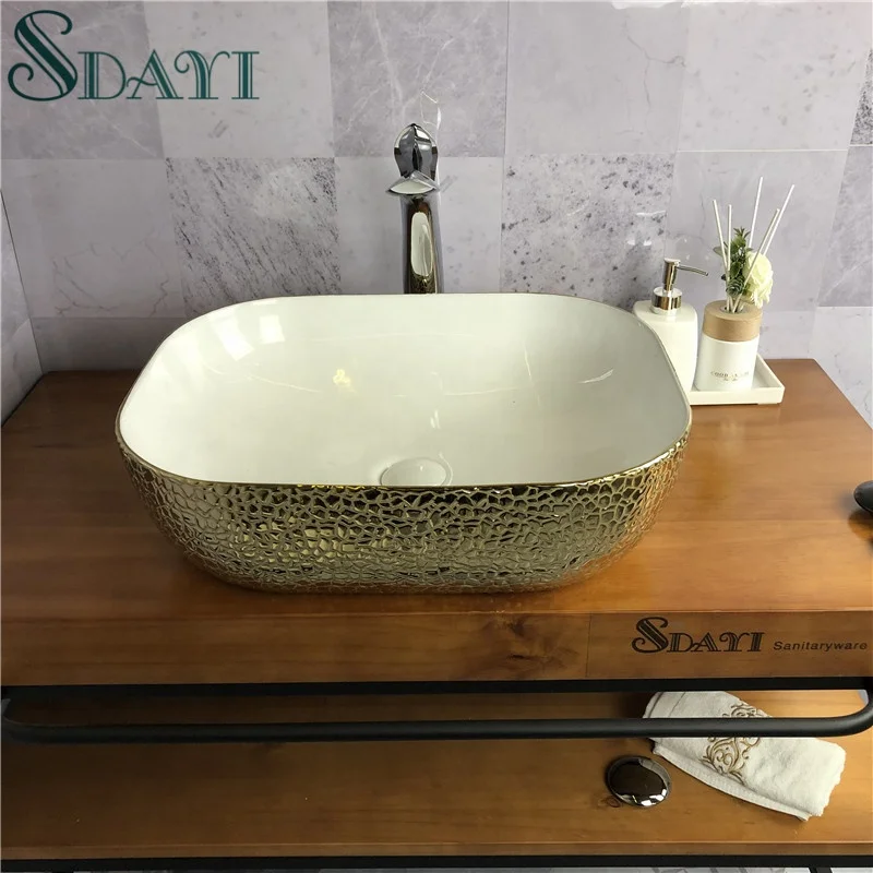 ceramic gold color wash basin bathroom Crocodile design  luxury golden wash basin plated color sink price