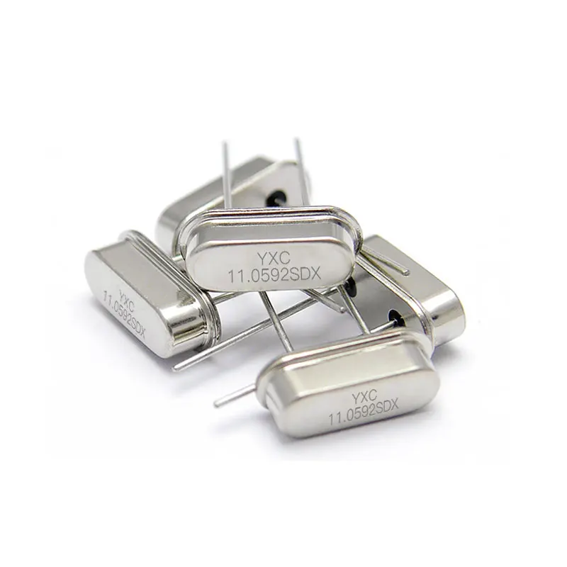 Xtal HC-49S 11.0592 MHz 20ppm DIP Quartz Crystal Oscillator 11.0592MHz 20pF