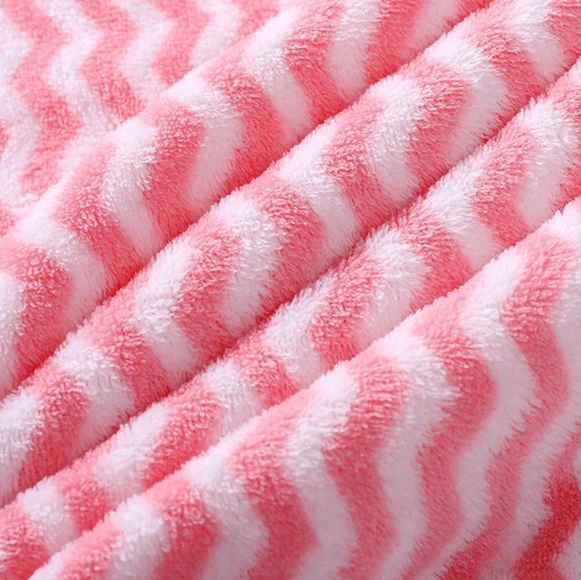 China Factory Hot Sale Coral Fleece Wave Design Coral Fleece Towel Set