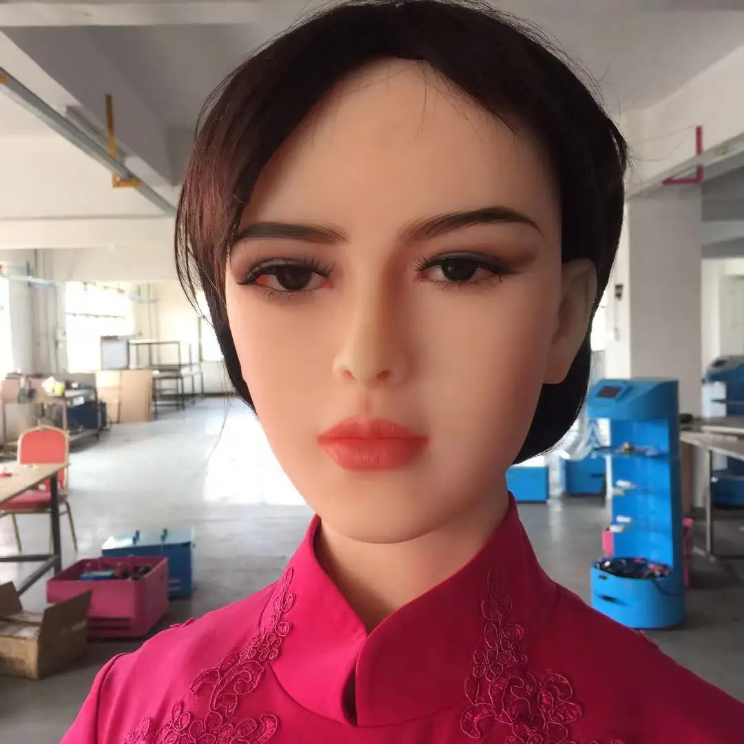 Christmas smart gift welcome robot / humanoid smile bionic programmable voice companion