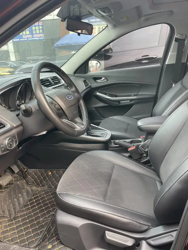 Лидер продаж Подержанный автомобиль Ford эскорт 2019 1 5 л авторемиум 4 двери мест популярный дешевый для взрослых сделано в Китае