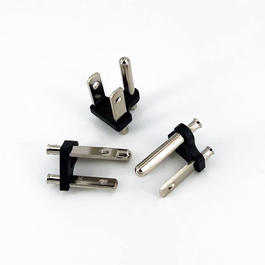 Plug Blade 125V 15A NEMA 5-20R T Blade to Nema 5-15P Molded 15 Amp Household Power Plug