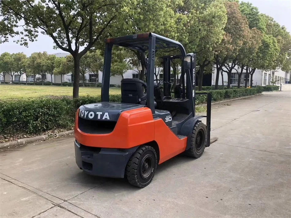3-тонный оригинальный FD30 Toyota б/у вилочный