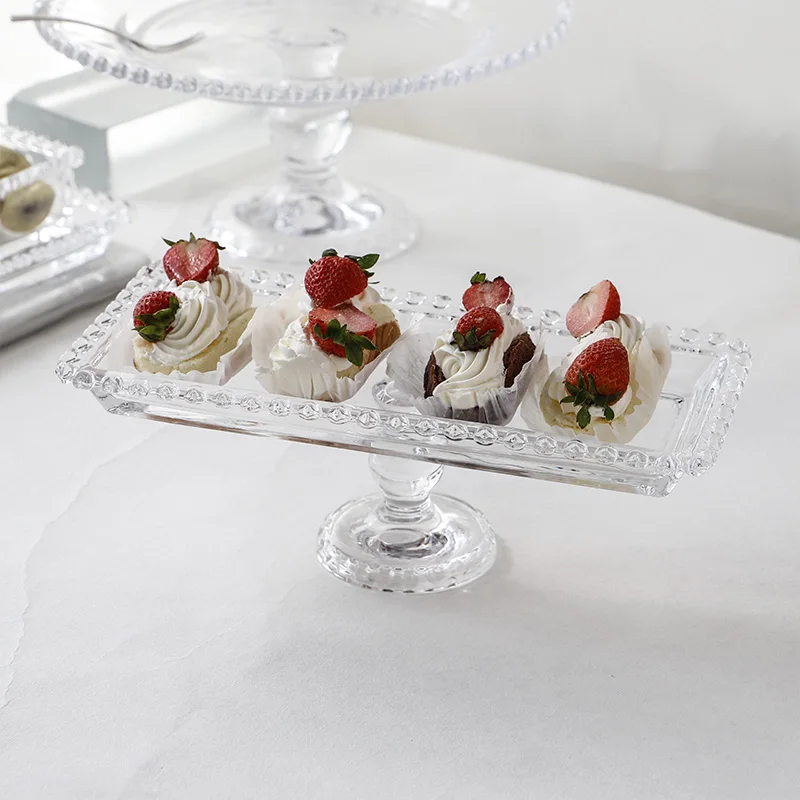 OEM/ODM Shape Heart Border Tableware And Kitchenware Exquisite Crystal Glass Fruit Bowl/Plate With Stand Glass Candy Dishes