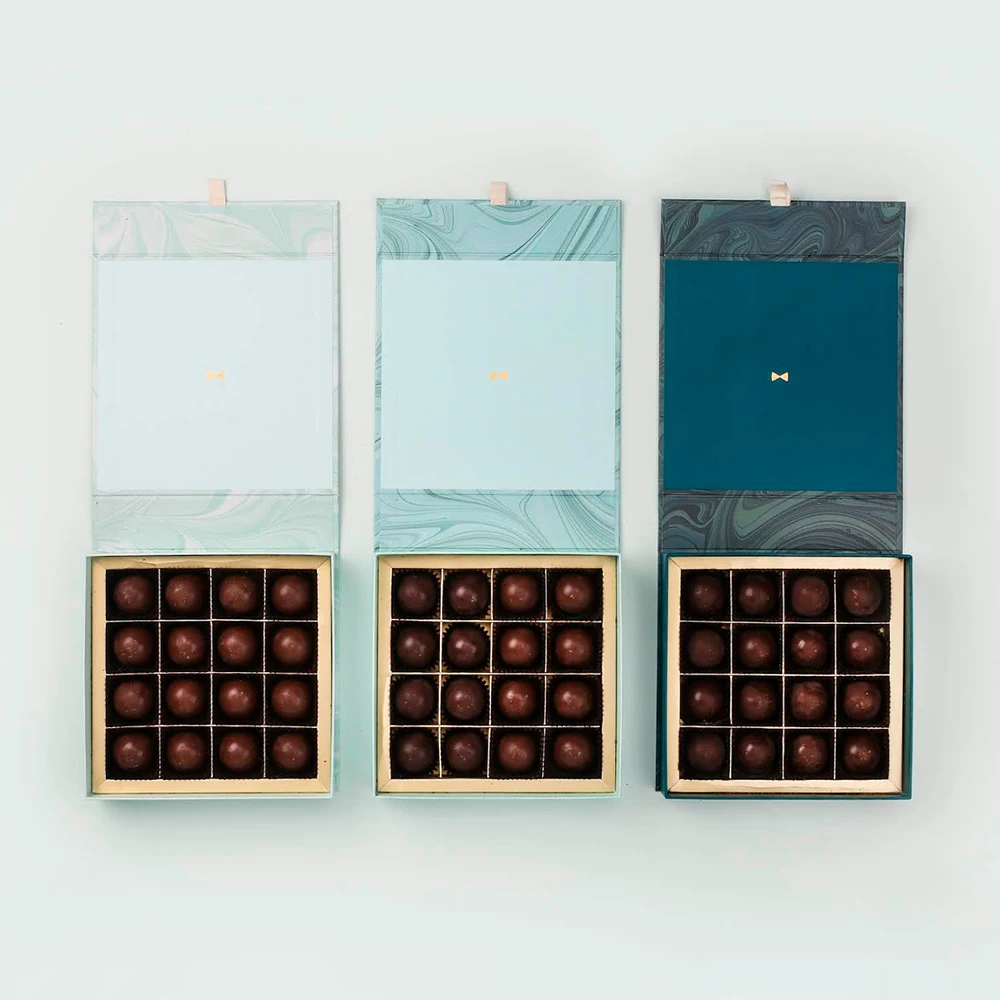 Custom Hot Stamping Logo Gift Packaging Magnetic Lid Paper Boxes Recyclable Luxury Small Folding Chocolate Box with Dividers