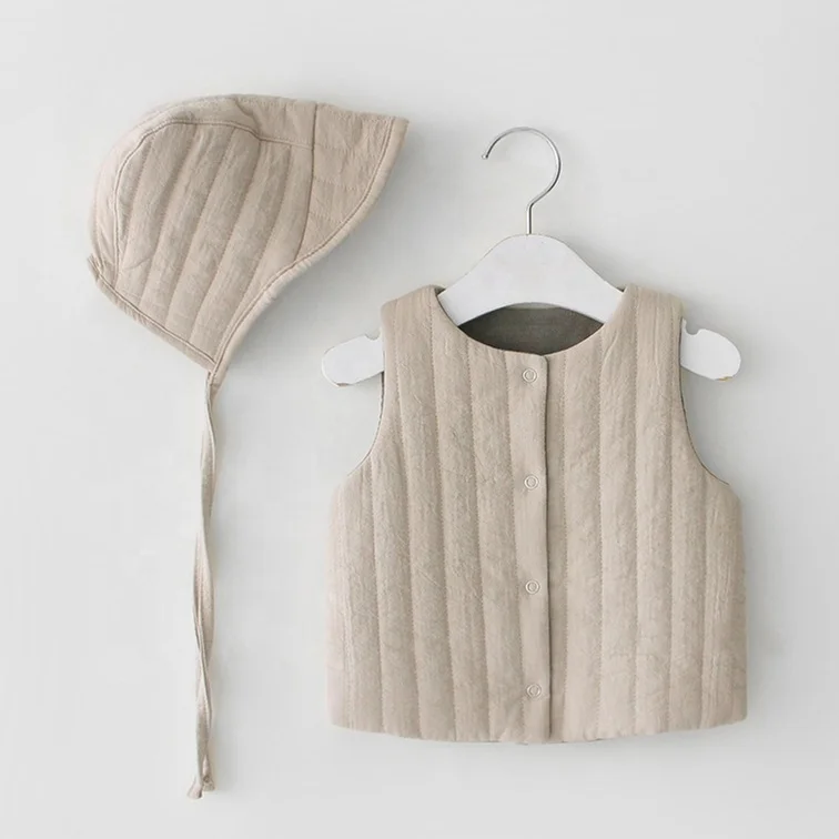 
ChengXi Baby vest warm clothing set belt hat and cotton small vest female baby dressed outside baby reversible vest 