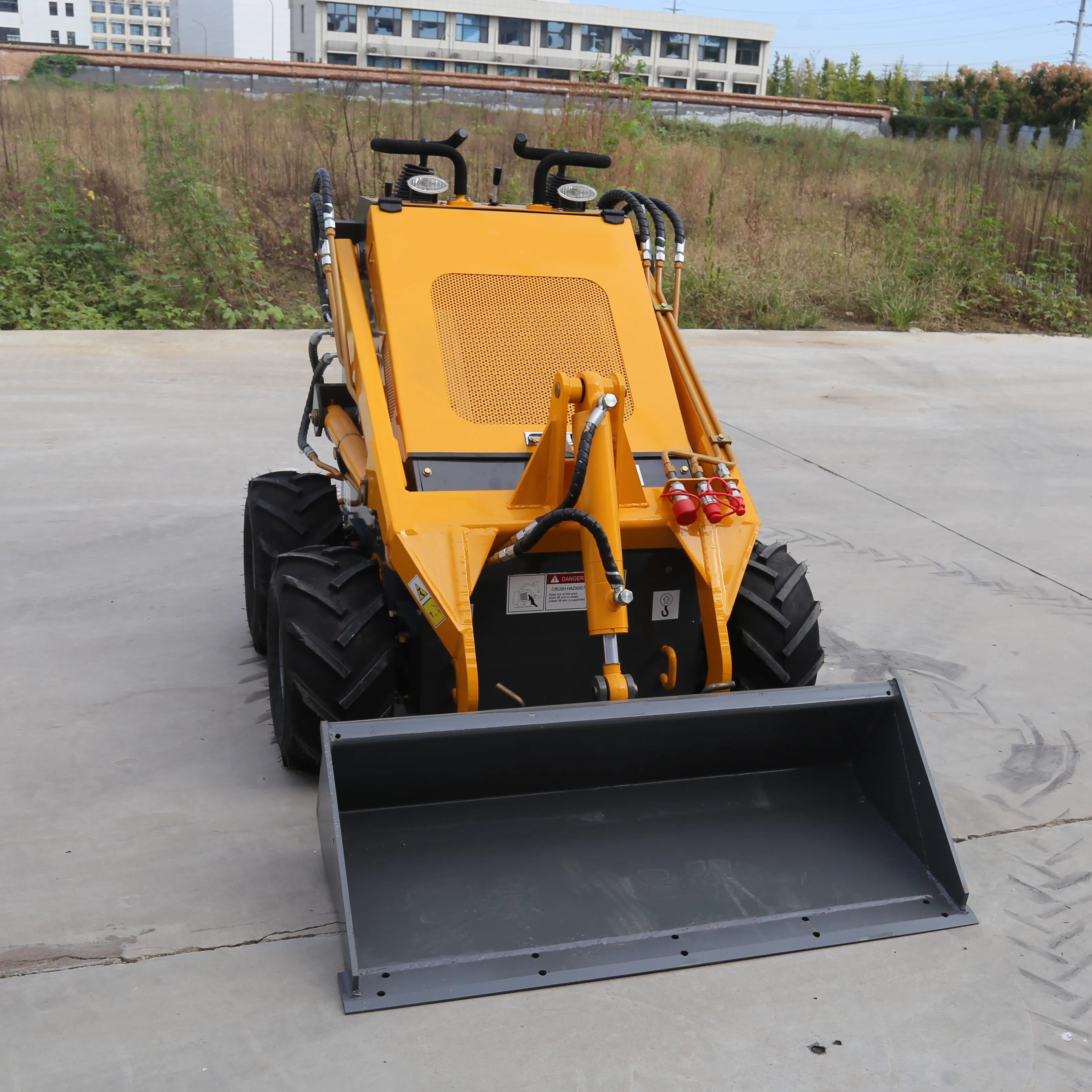 Wholesale SYNBON diesel  mini skid steer loader china small loader 1ton mini loader for sale