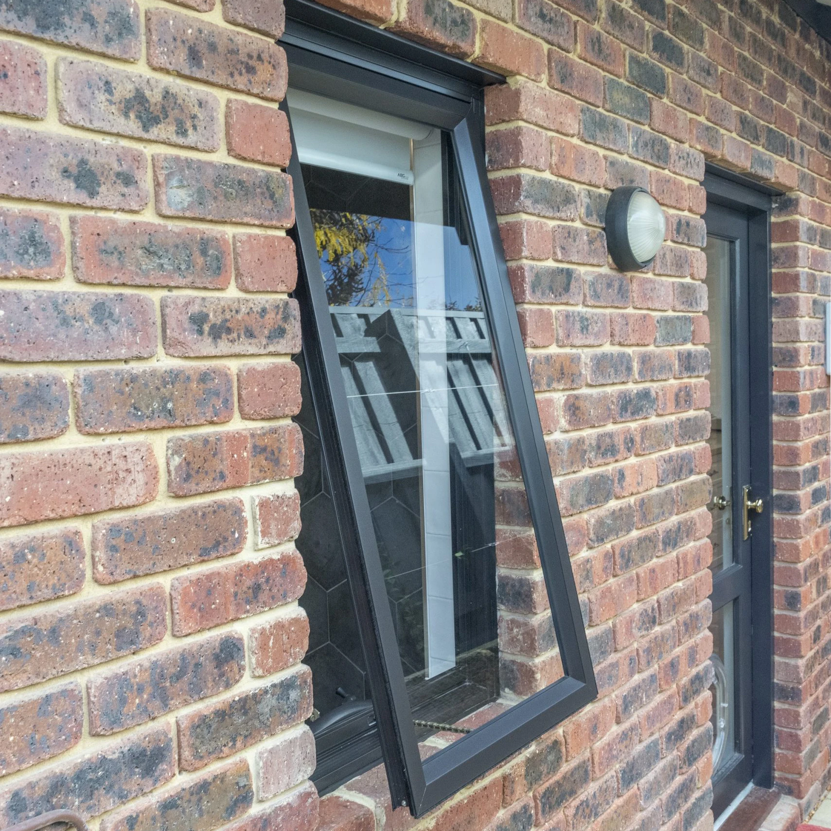 Customized Double Glazed Aluminum Skylight Roof Windows Awning Window Aluminum Double Glazing Window  With Mosquito Net