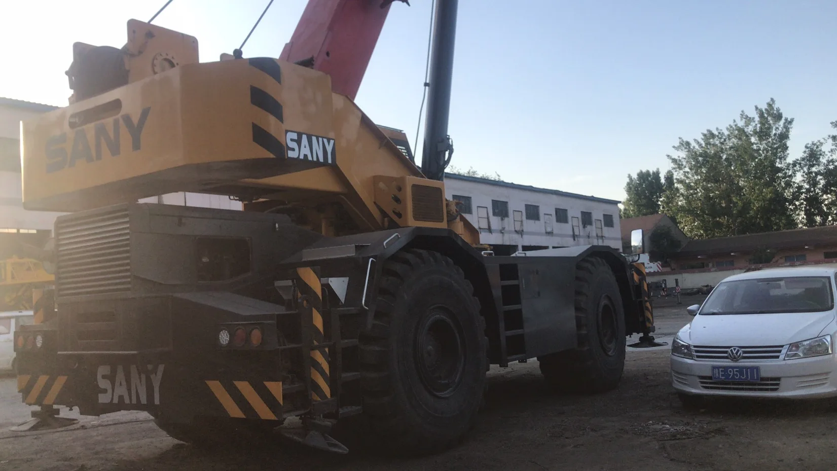 Подержанный шероховатый кран Sany 50