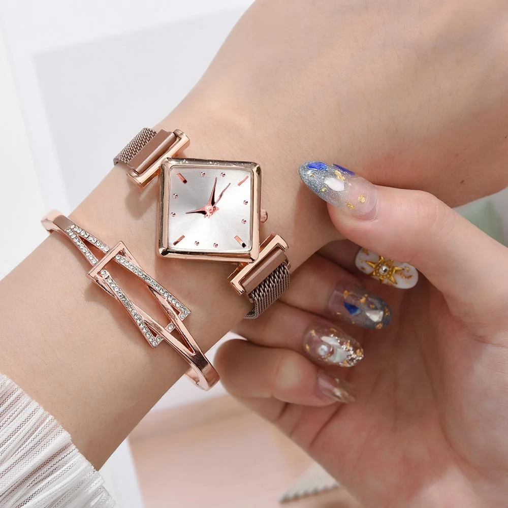 2021 Top Brand Women Square Watch Luxury Ladies Quartz Magnet Buckle Gradient Color Watches Relogio Feminino For Gift Clock