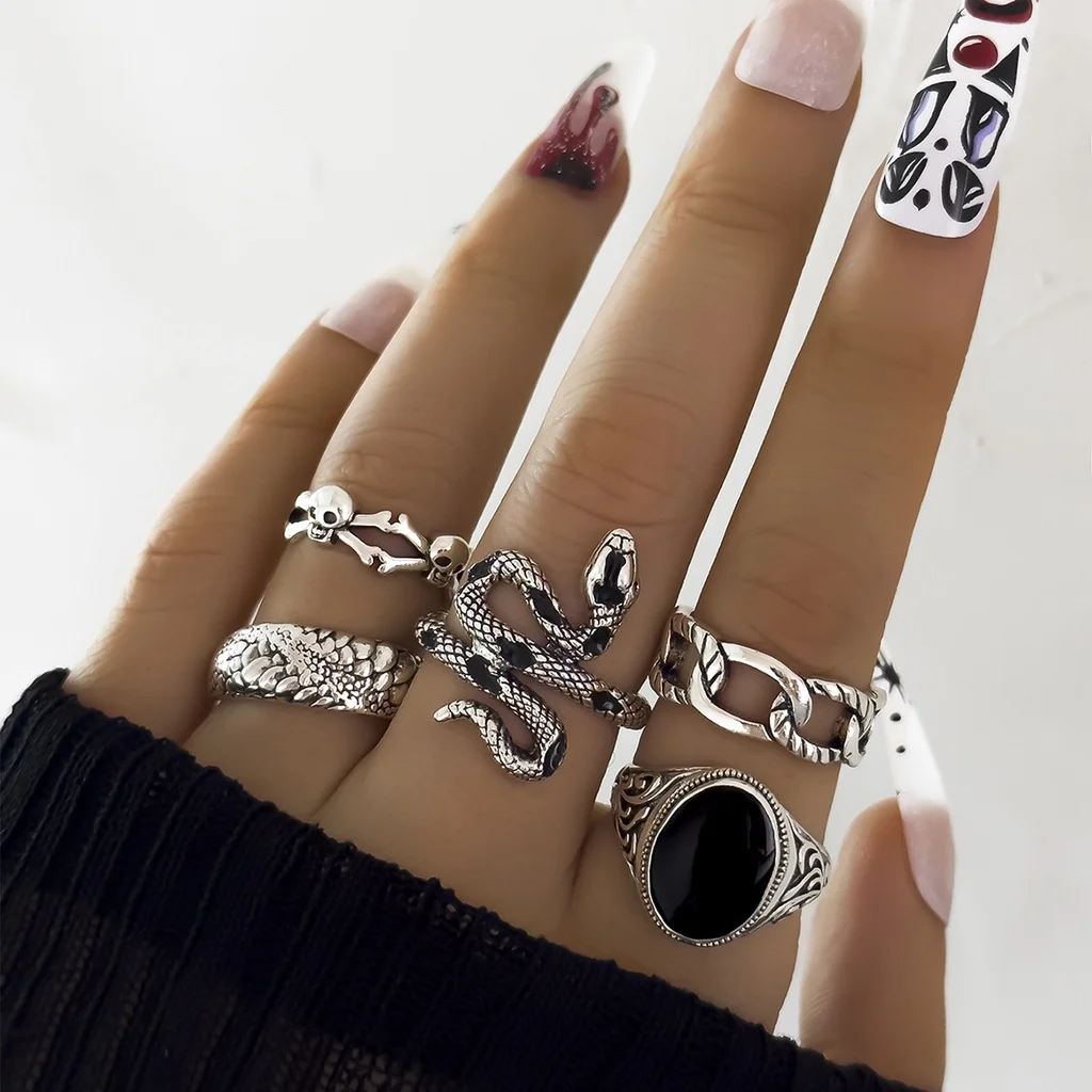 Retro Punk Style Frog Snake Ring Set for Women Gothic Skulls Oval Round Geometric Rings Female Jewelry Accessories