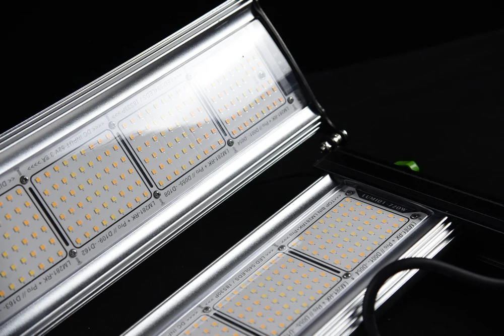 Most powerful 2023 Commercial growing led hydroponic grow light 720watts led grow light for indoor plants