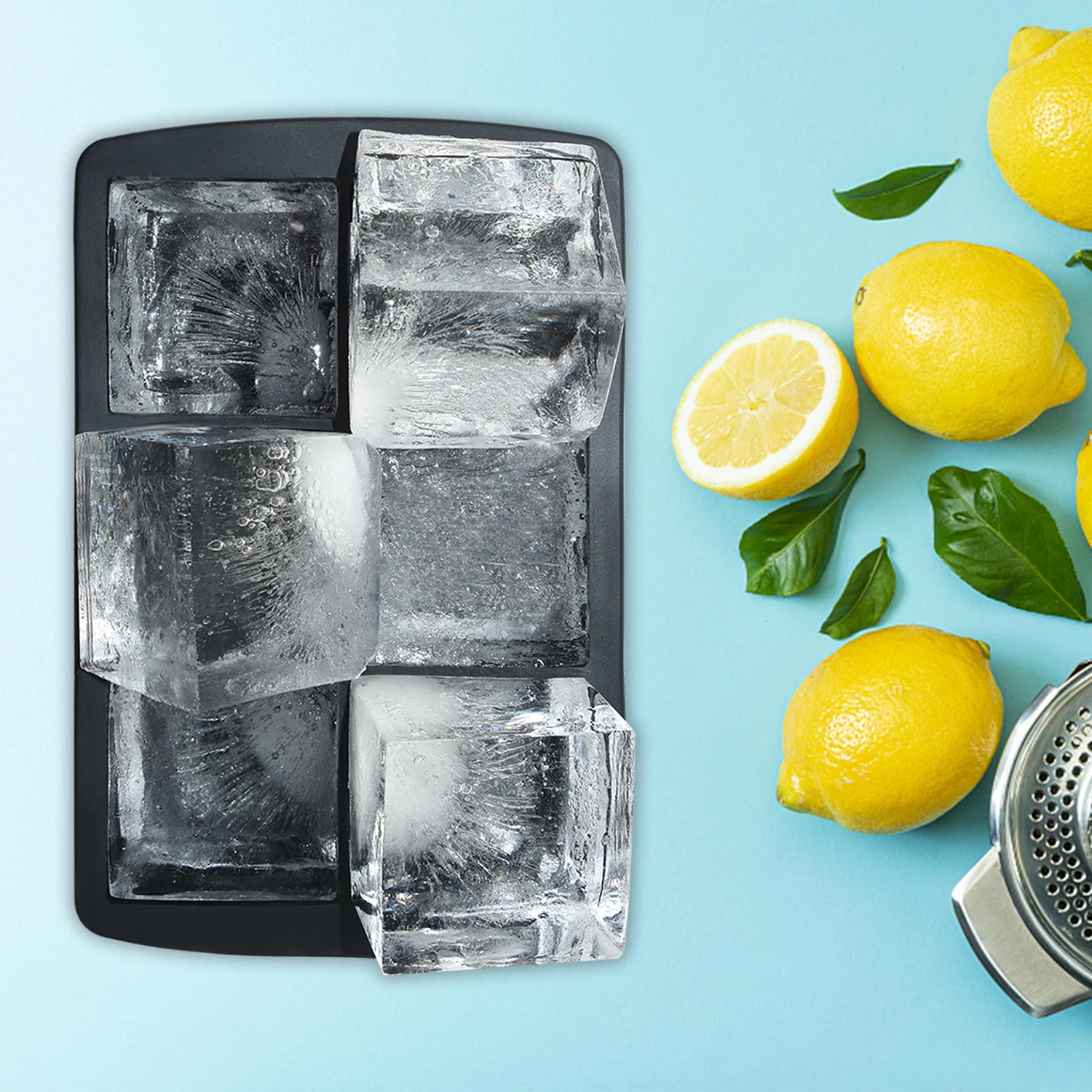 Benhaida New Arrival Reusable Cocktails Ice Sphere Tray Whisky Ice Ball Maker Easy Release Silicone Round Ice Cube Mold with Lid