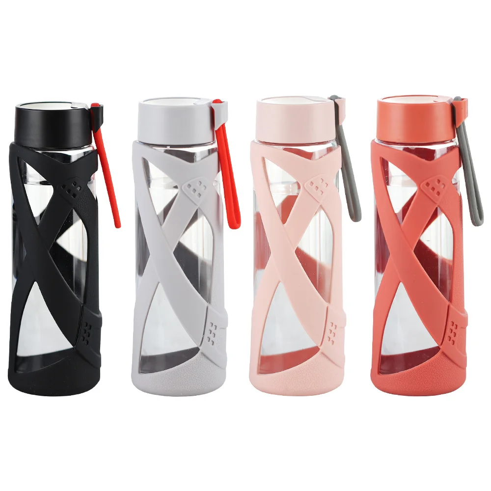 2021 Wholesale manufacturer 500ml hollow silicone sleeve glass water bottles with custom logo