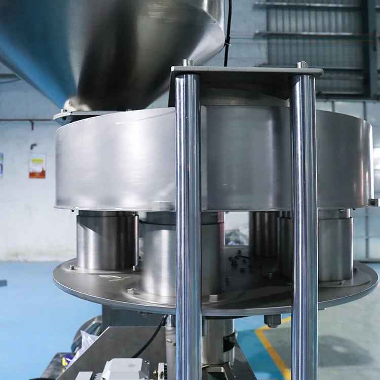 Full automatic puffed corn puffed rice banana chip coconut flakes french fries puffed tube crispy rice packing machine