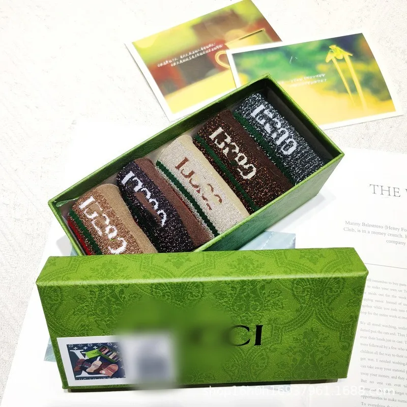 Designer Famous Brand Luxury Unisex Socks Running Graphic Custom Casual Football Socks 5 Pairs Of Gift Boxes