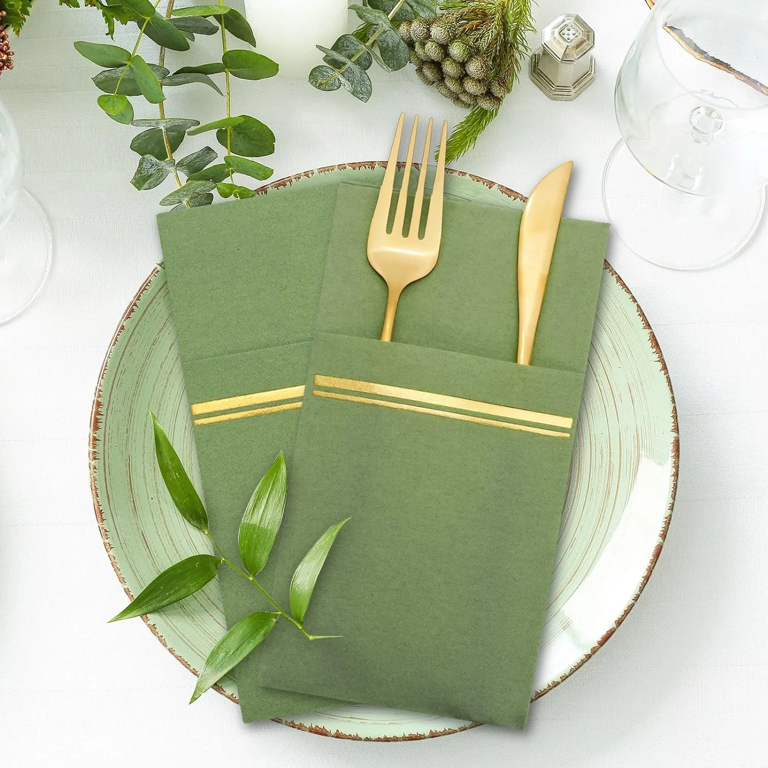 Green Paper Air laid Napkins Linen Feel Guest Disposable Cloth Like Dinner Napkins Hand Towels for Parties Weddings Dinners