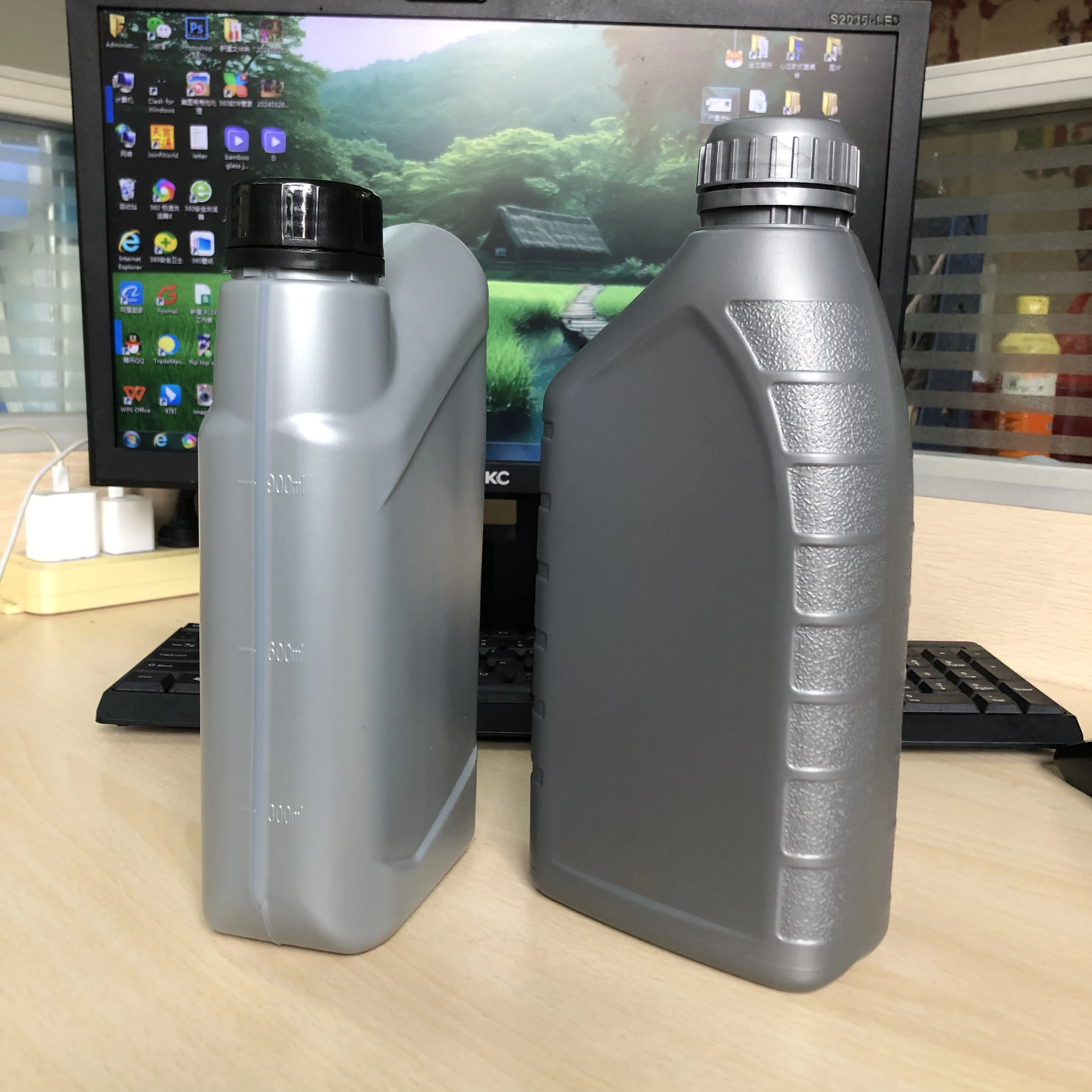 Factory Supply Directly Automotive Car Motor Engine Oil 1 liter HDPE bottle