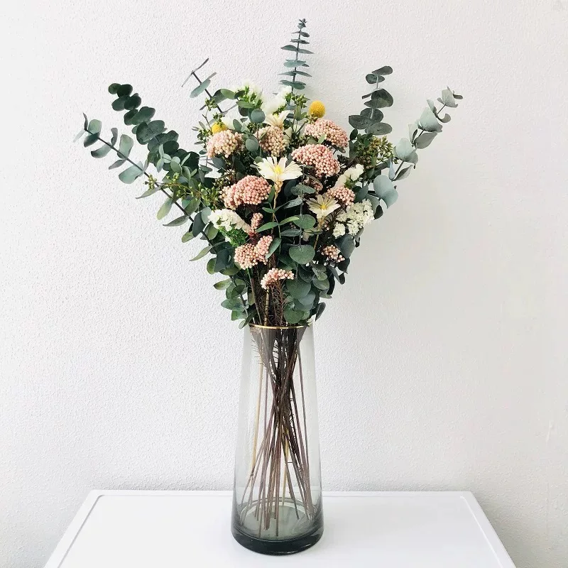 UO Amazon Top Seller Decoration Dried Flowers Bouquet Eucalyptus leaves Arrangement For Home or Weddings Decoration