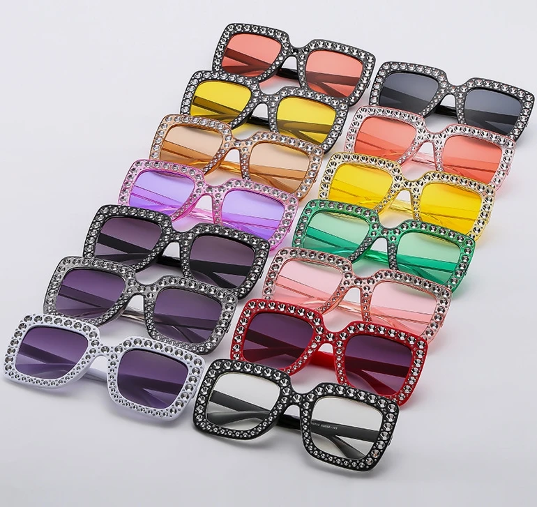 Custom Logo 2024 Fashion Trendy Many Colors Diamond Sun Shades Vintage Frame Square Diamond Polarized Sun Glasses Party Glasses