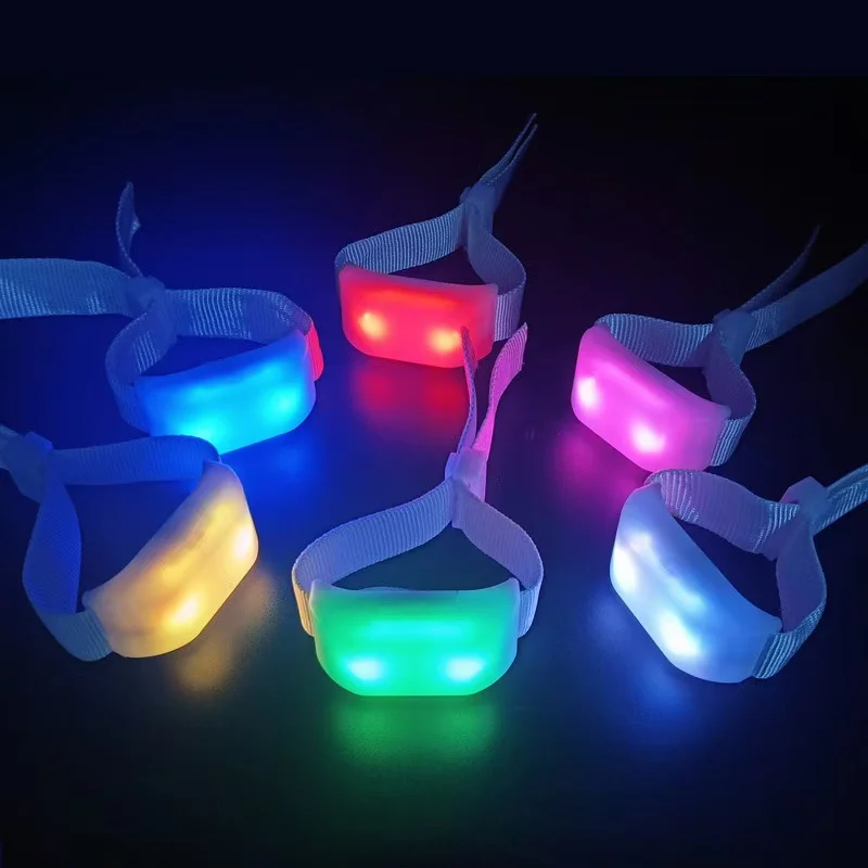 2024 Custom Logo Wireless Remote Controlled LED Bracelet DMX Control Luminous Custom Led Bracelets Wristband for events