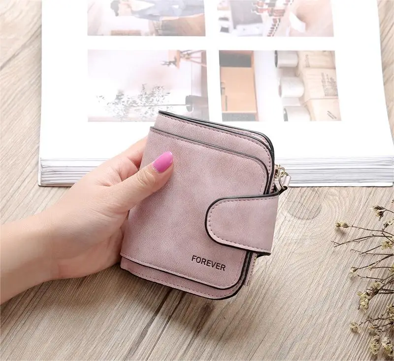 Three Discount Magnetic Wallet Multi-card Ladies Purse Wholesale Source Simple Short Solid Color PU Fashion Unisex Letter