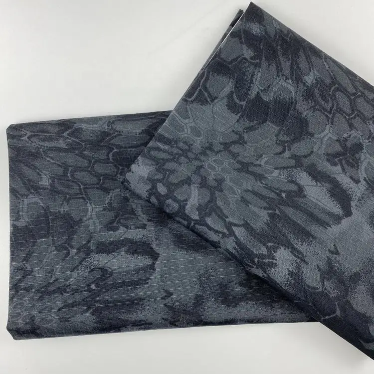 China factories dark color polyester cotton personalized camouflage printing 0.7cm*0.7cm greta fabric for bag/ uniform