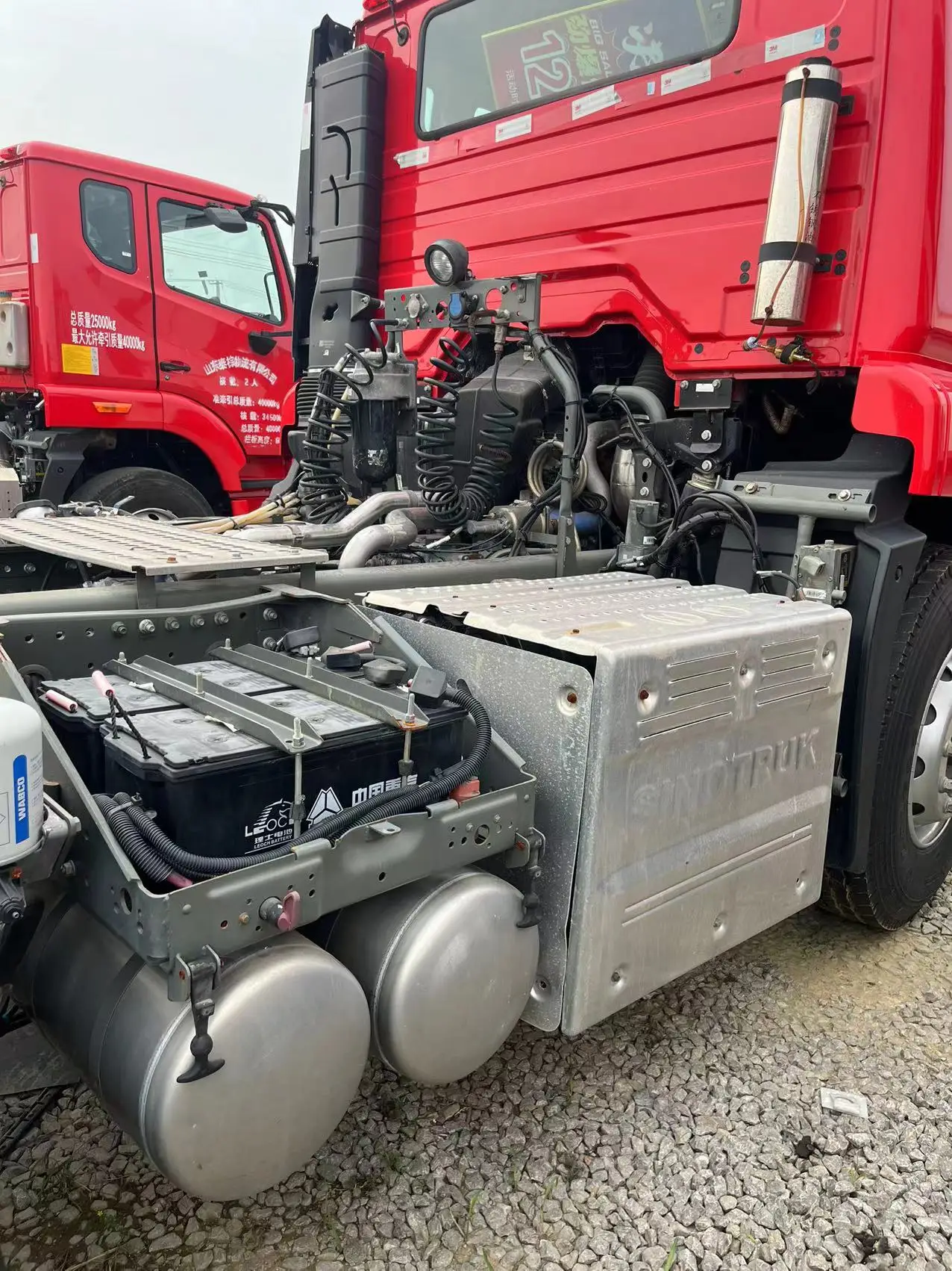 Sinotruk Howo Hohan N7 6x4 10 Wheels Used Truck Head Euro 3 Tractor in Stock