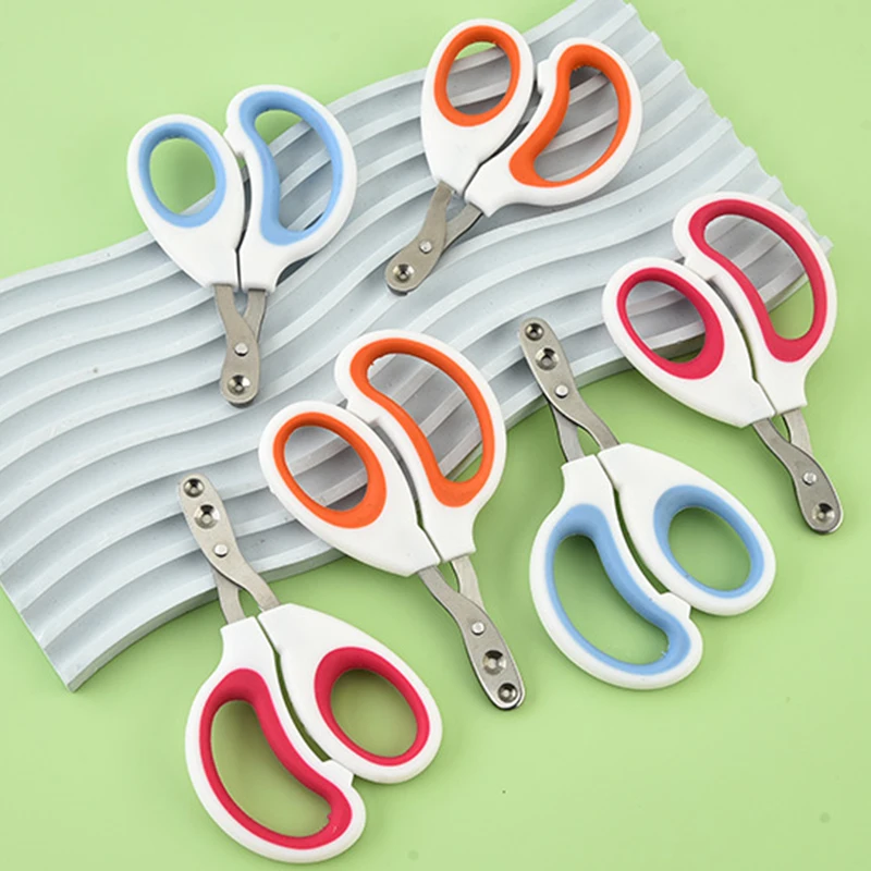 Cat nail clippers Small blind clippers Pet  round hole single and double hole clippers