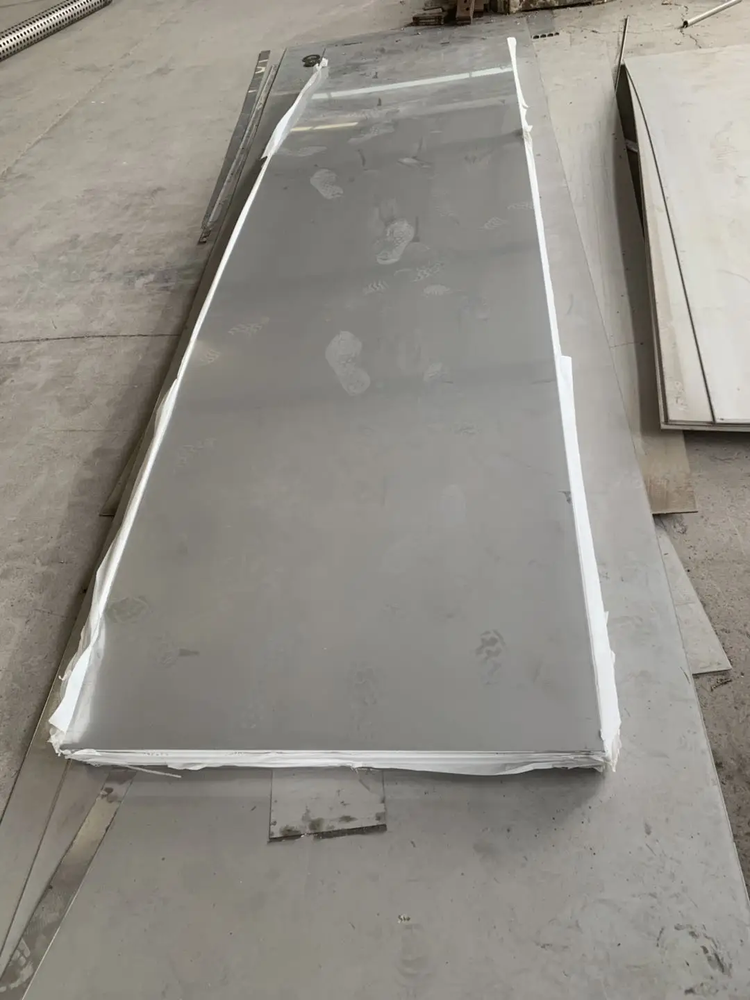 
kitchen dining room used home used stainless steel table 