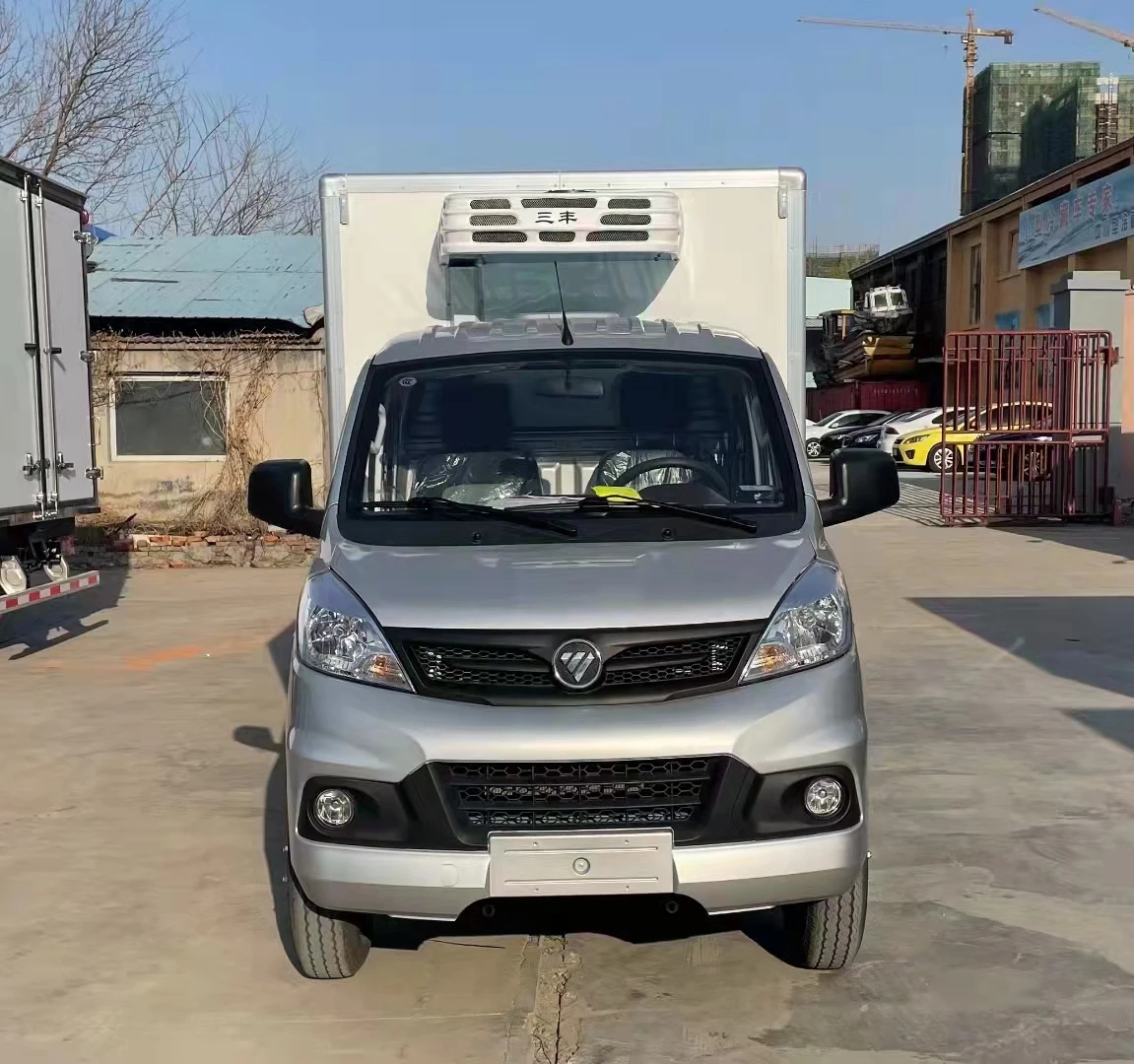 Professional Refrigerated Cold Room Van Truck Bodies Mini Refrigerated Truck