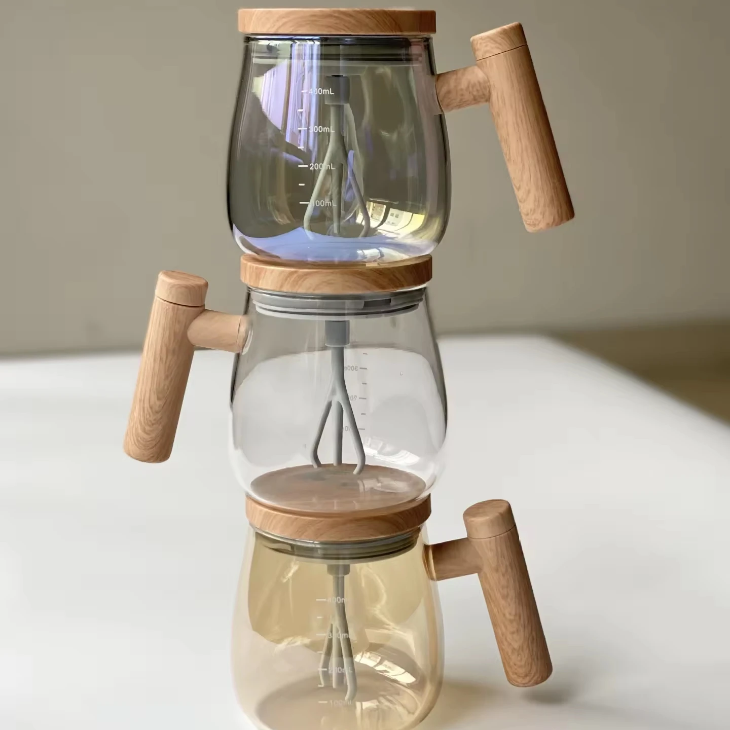 Hot Sale High Boronsilicon Portable Electric Automatic Travel Glass Mug 400ml Mixing Self Stirring Coffee Mug